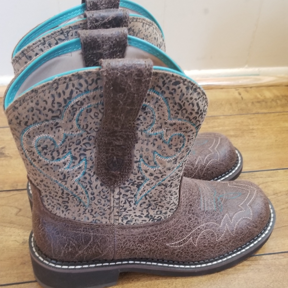 Cowgirl boots from TSC